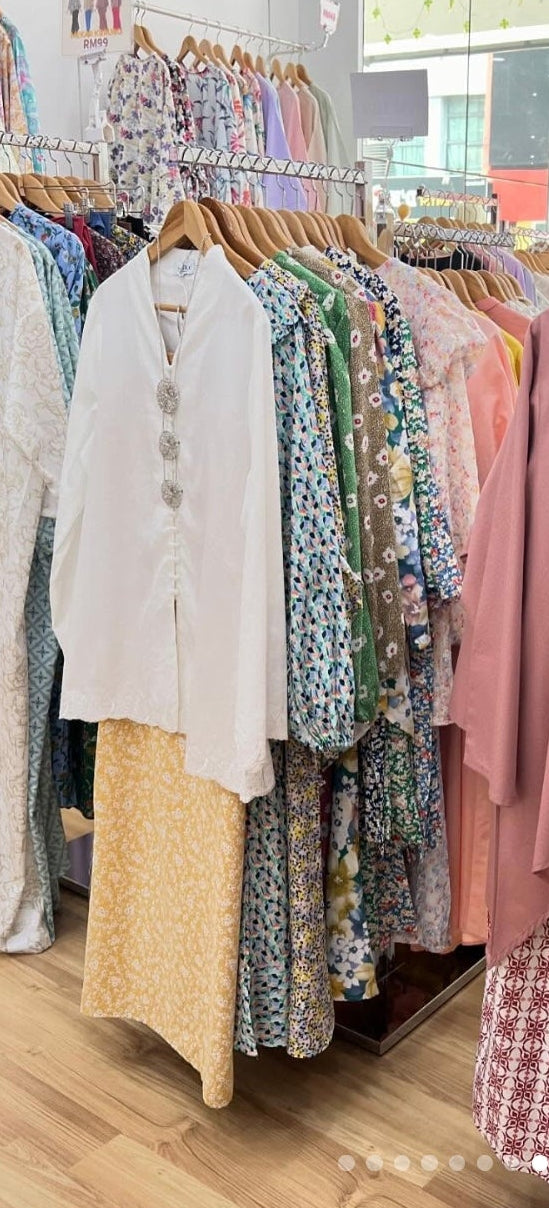 Baju raya kurung moden